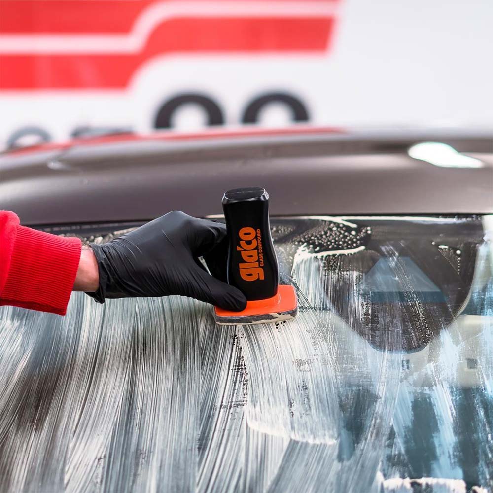 ROLL-ON CON COMPOSTO VETRO